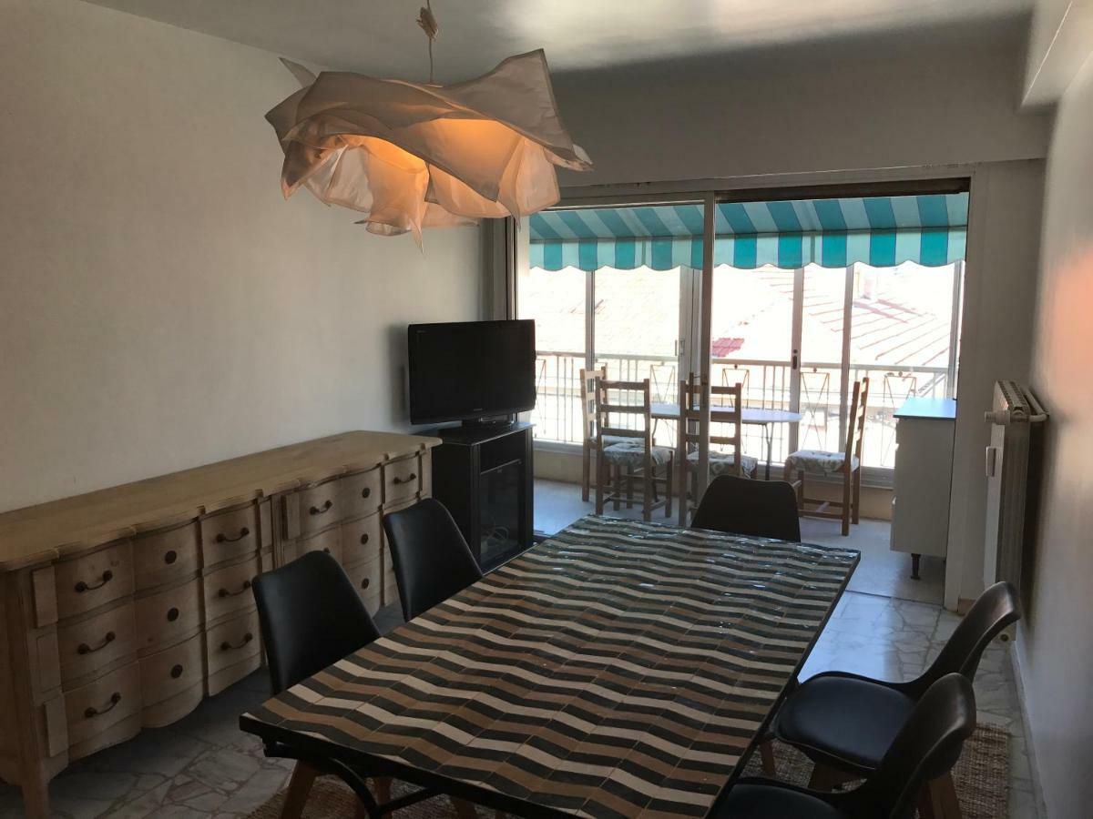 Les Jacinthes Apartment แซ็งต์-ราฟาเอล ภายนอก รูปภาพ