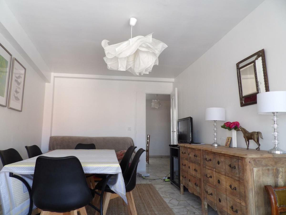 Les Jacinthes Apartment แซ็งต์-ราฟาเอล ภายนอก รูปภาพ